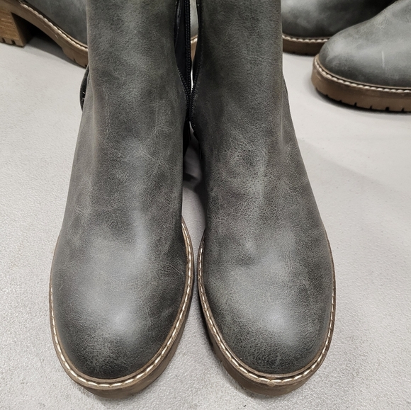 Bullboxer B-52 Lug Ankle Boot - Picture 2 of 5